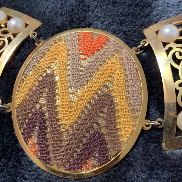 COPY - Embroidered necklace - Picture 2 of 5